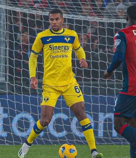 Serie A Crisi Verona Il Match Salvezza Lo Vince Il Genoa Il