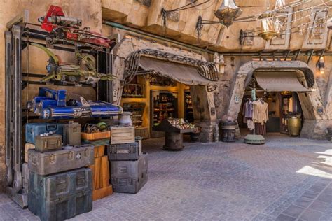 Star Wars Galaxys Edge Now Open For Guests At Disneyland Park