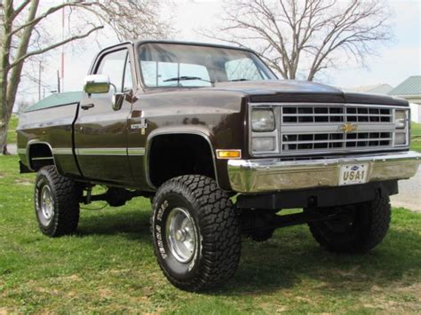 1984 Chevrolet Scottsdale Lifted Short Bed Low Miles Classic