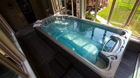 Hydropool 19 EX Executive Trainer Malvern Hot Tubs And Swim Spas