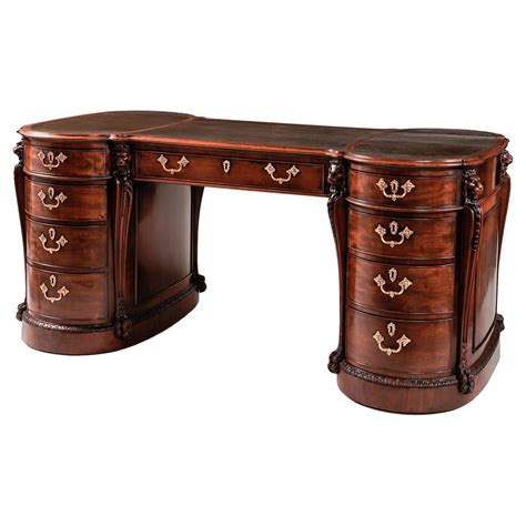 Sligh Furniture Escritorio Chippendale De Caoba Y Cuero Repujado Con