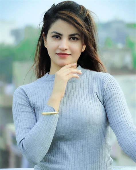 6 Hot Sexy Piyanka Mongia Bikini Pics