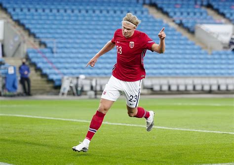 Haaland Norway Number - New Borussia Dortmund 20-21 Squad Numbers ...