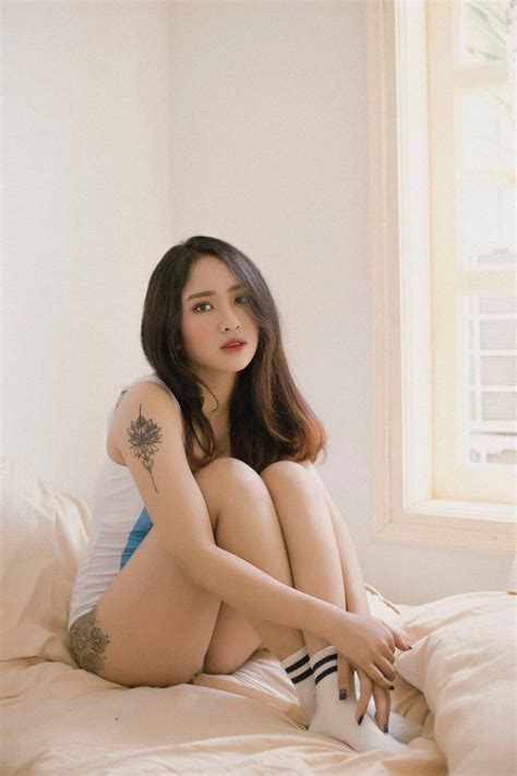 57 Ảnh gái xinh hở hang diện bikini lộ mông ngực Sexy GenZ Relax