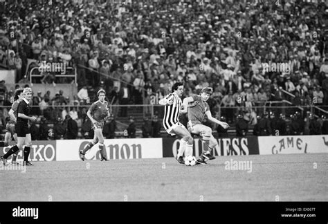 Juventus 1 0 Liverpool 1985 European Cup Final Heysel Stadium Stock