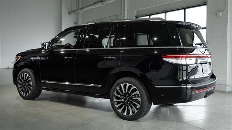 2022 Lincoln Navigator Limited Edition