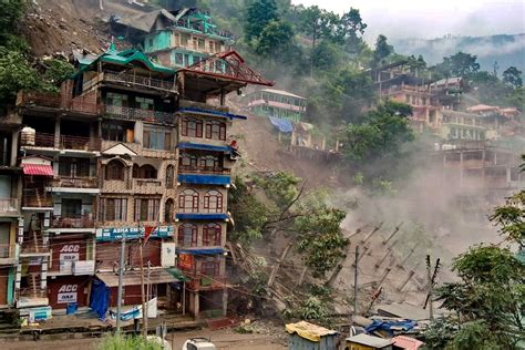 Massive landslides in India, several buildings collapse | Al Bawaba