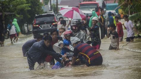 Banjir Semakin Meluas Pemprov Kalsel Tetapkan Status Tanggap Darurat