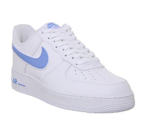 Hemmotella Arvioitu Täsmentää Nike Air Force 1 With Blue Tick