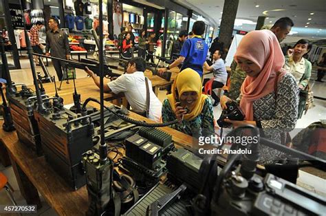 100 Tentara Nasional Indonesia Photos & High Res Pictures - Getty Images