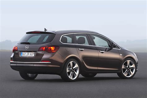 Fiche Technique Opel Astra Sports Tourer Cdti