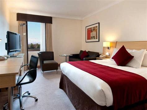 Hilton Manchester Airport Hotel in United Kingdom - Room Deals, Photos & Reviews