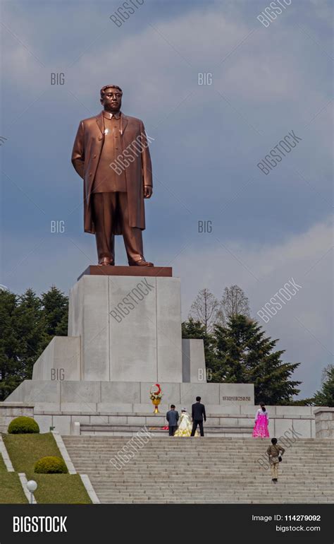 Kim Il Sung Statue Image & Photo (Free Trial) | Bigstock