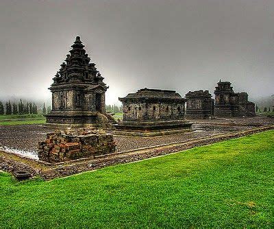 Contoh Gambar Candi Peninggalan Masa Kerajaan Hindu Budha Di Indonesia