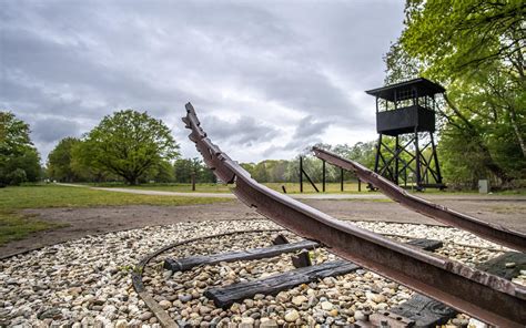 Herinneringscentrum Kamp Westerbork Herdenkt Tachtig Jaar Na Dato Het