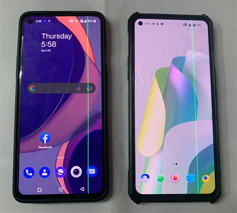 OnePlus 8t My And My Brother Mobiles After 12 Update Same Green Line