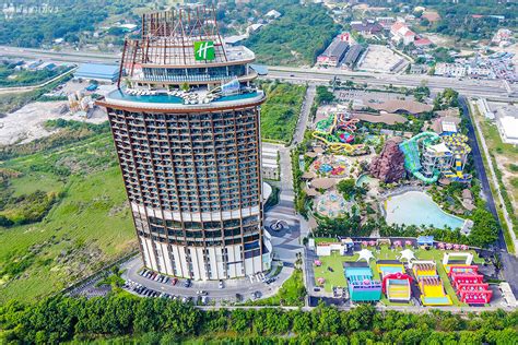 Asiatique The Riverfront Pmk Group Of Companies