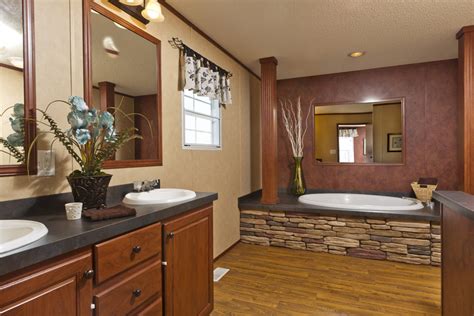 Heywood 32 X 76 2305 sqft Mobile Home | Factory Expo Home Centers