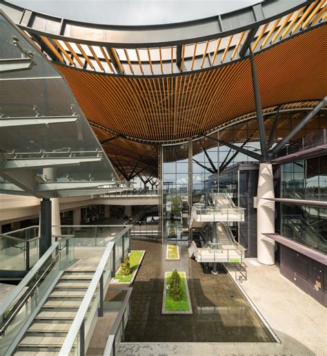 画廊 珠澳大桥香港口岸旅检大楼 Rshp Aedas 8