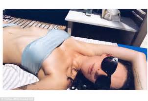 Rumer Willis Sizzles In Grey Bandeau Bikini In Mexico Daily Mail Online