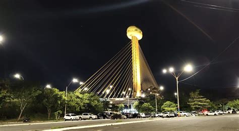 Ponte Estaiada é iluminada de amarelo para conscientizar sobre