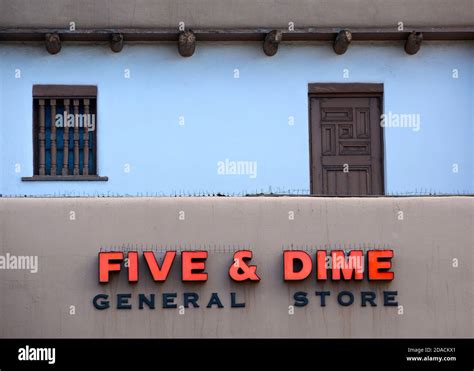 Five and dime store hi-res stock photography and images - Alamy