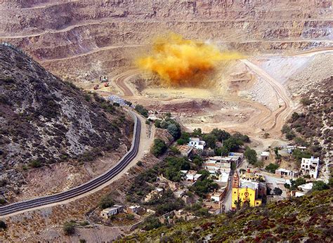 Entre Discursos Saqueo Minero Del Cerro De San Pedro Por La Minera San