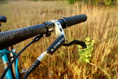 Are You Running Carbon Handlebars On Your Mountain Bike Singletracks