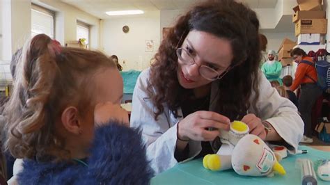 Santé lhôpital des nounours de Dijon accueille les enfants pour