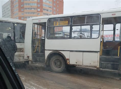 В Сыктывкаре столкнулись два автобуса « БНК