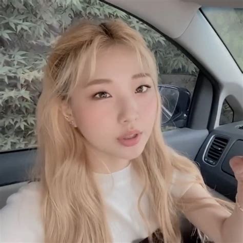 Loona Lq Yeojin And Yeojin Lq Image 8841034 On Favim