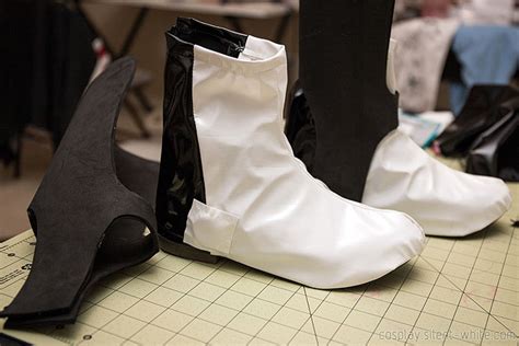 Portal 2 Boots Puyodas Cosplay Log