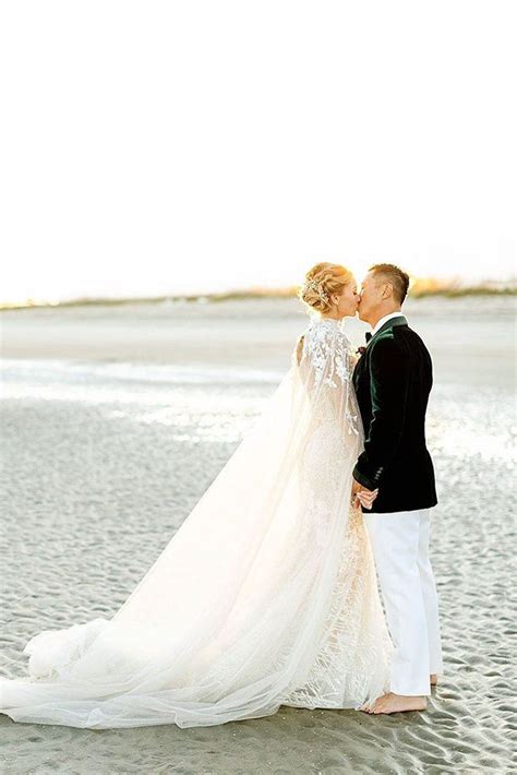 Ideal Couple Poses For Excellent Shots Wedding Forward Couple