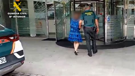 La Guardia Civil De Cantabria Detiene A Una Mujer Que Dejó Sin Dinero A