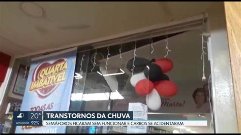 Vídeo Chuva causa transtornos e estragos em várias regiões do DF DF2