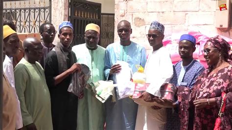 Solidarit Ramadan Le Dg De L Aibd Abdoulaye Di Ye Partage Avec Les