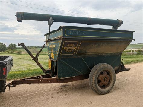 Grain O Vator Series Feed Wagon Machinery Pete