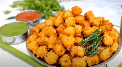 Moong Dal Ke Pakode Recipe Moong Dal Bhajiya Recipe Moong Dal