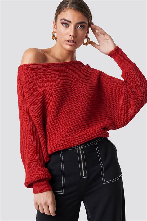 Off Shoulder Knitted Sweater Rot Na Kd