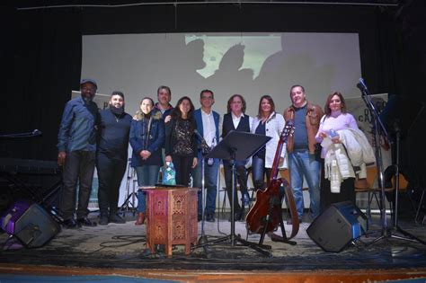 Paco Damas Canta A La Igualdad En El Multiusos De Barbate Andaluc A