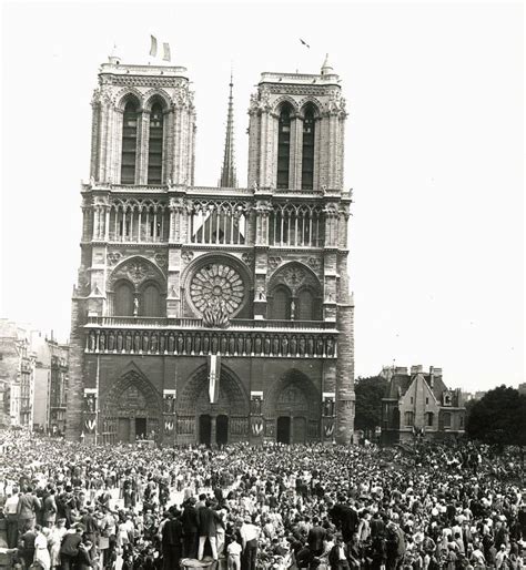 26 08 1944 Le Général De Gaulle à Notre Dame De Paris Fondation