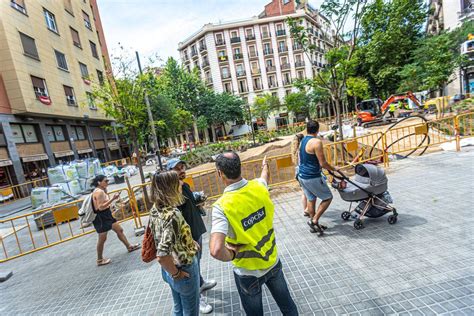 Escenas Inesperadas De La Superilla Del Eixample FOTOS