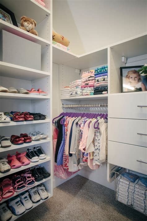 Kids Walk In Closet