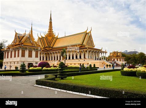 Wat Preah Keo Morakot Or Silver Pagoda Phnom Penh Cambodia The