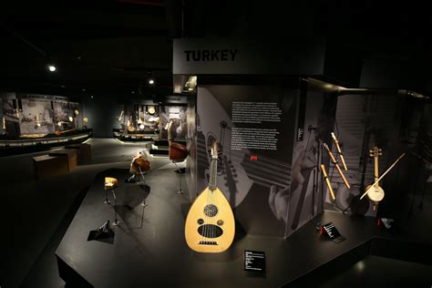 Musical instruments from around world meet in Turkish museum | Daily Sabah