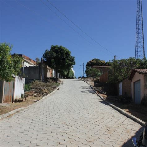 Prefeitura avança obras de pavimentação no bairro São José e Orla