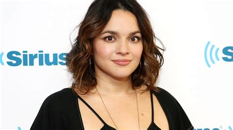 Norah Jones Debuts ‘playing Along Podcast With Jeff Tweedy Episode