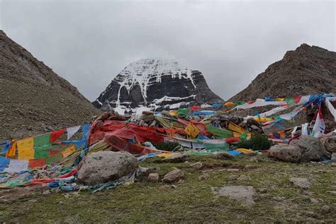 Kailash Manasarovar Yatra By Helicopter Divine Kailash