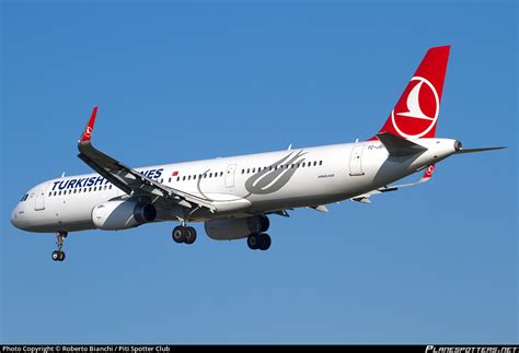 TC JSP Turkish Airlines Airbus A321 231 WL Photo By Roberto Bianchi