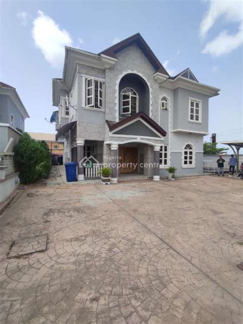 For Sale Luxury Bedroom Duplex With Room Bq In A Serene